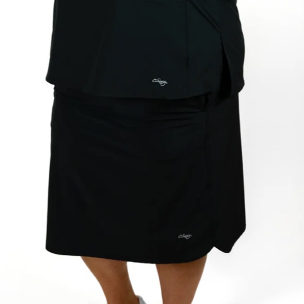 C Saucy — the anywhere scrub skirt - Black